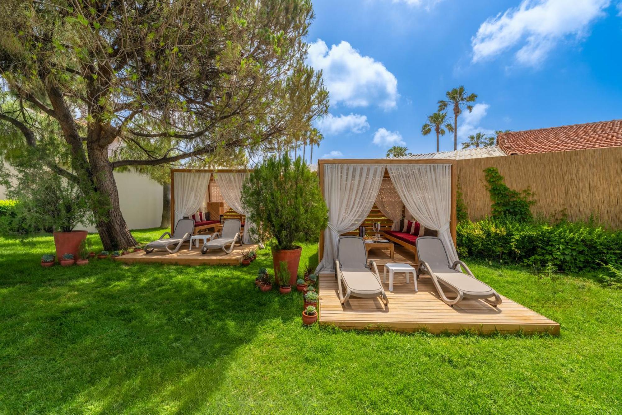 Trendy Palm Beach Adults Only Side Exterior photo